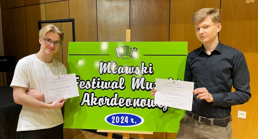 Albert Woelke i Maksymilian Lejk - akordeoniści z Sierakowic z sukcesami na mławskim festiwalu