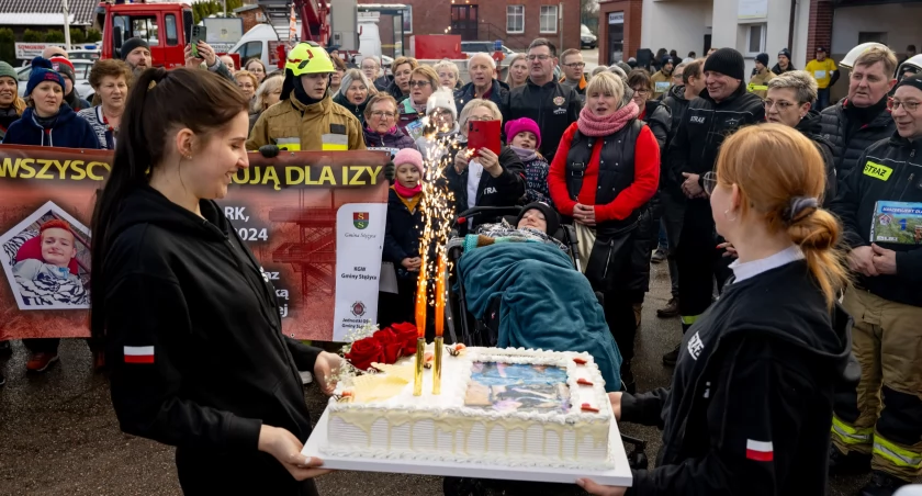Zdobywali szczyt Kaszub i zbierali środki dla Izy! Wyjątkowa akcja strażaków