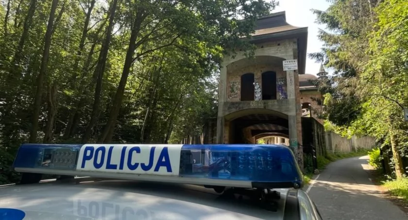 Miał zgubić się podczas zwiedzania zamku w Łapalicach - odnalazł się pijany w Chmielnie 