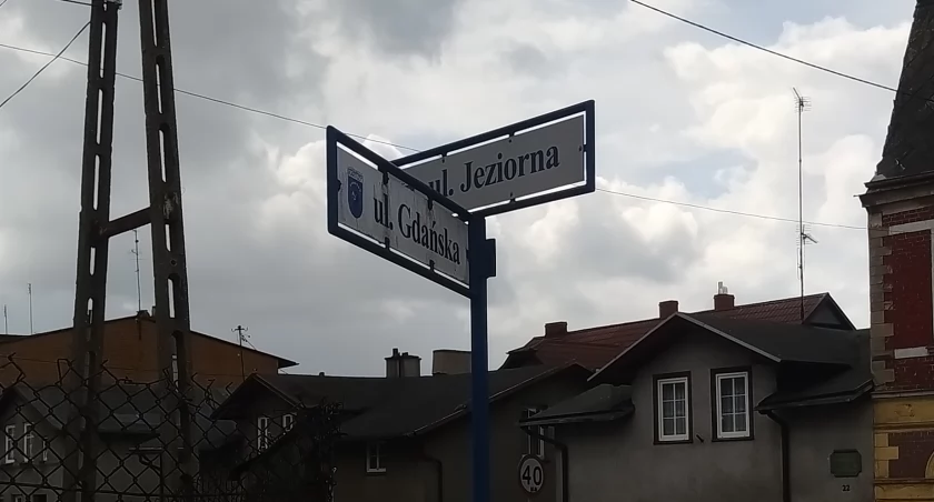 Kartuzy. Kontrowersje na temat powstania sygnalizacji świetlna na skrzyżowaniu ul. Gdańskiej i Jeziornej 