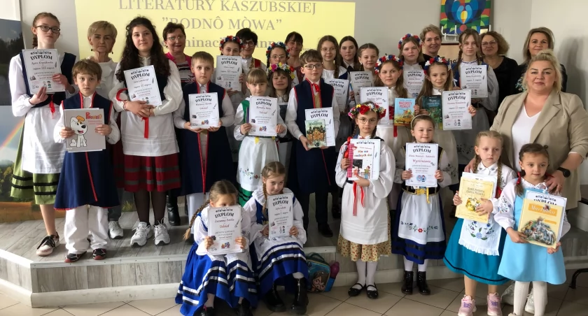 Deklamowali po kaszubsku. Najlepsi recytatorzy z gm. Somonino z nagrodami