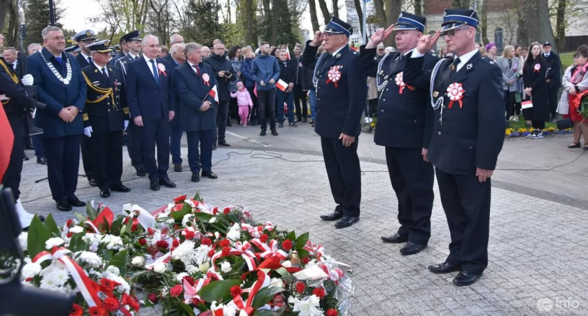 Kartuzy. Gminno-powiatowe obchody 233. rocznicy uchwalenia Konstytucji 3 Maja