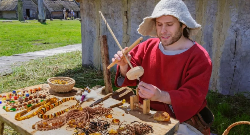 Kartuzy. Piknik w Muzeum Kaszubskim - podróż przez historię i tajemnice bursztynu