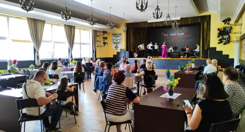 Wyjątkowy koncert z okazji Dnia Matki w GOKSiR w Chmielnie