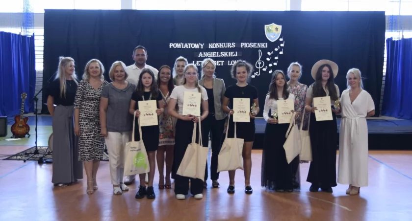 Powiatowy Konkurs Piosenki Angielskiej w Kiełpinie