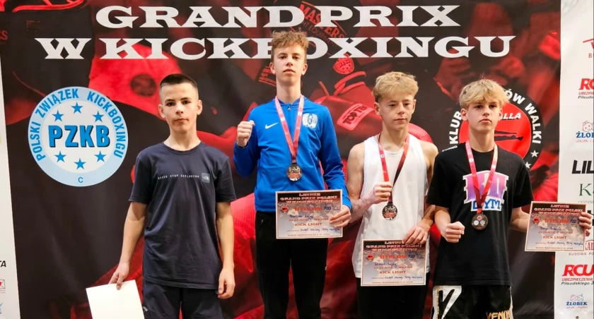 Kartuscy Kickboxerzy Zdobywają Medale na Krajowych i Międzynarodowych Arenach