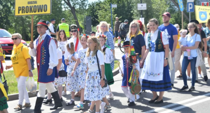 Burmistrz organizuje bezpłatny transport do Somonina, na pociąg na Światowy Zjazd Kaszubów