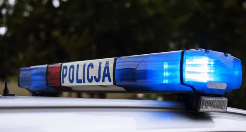 Wznowiono poszukiwania 16-latka, który wpadł do wody nad Jeziorem Tuchomskim