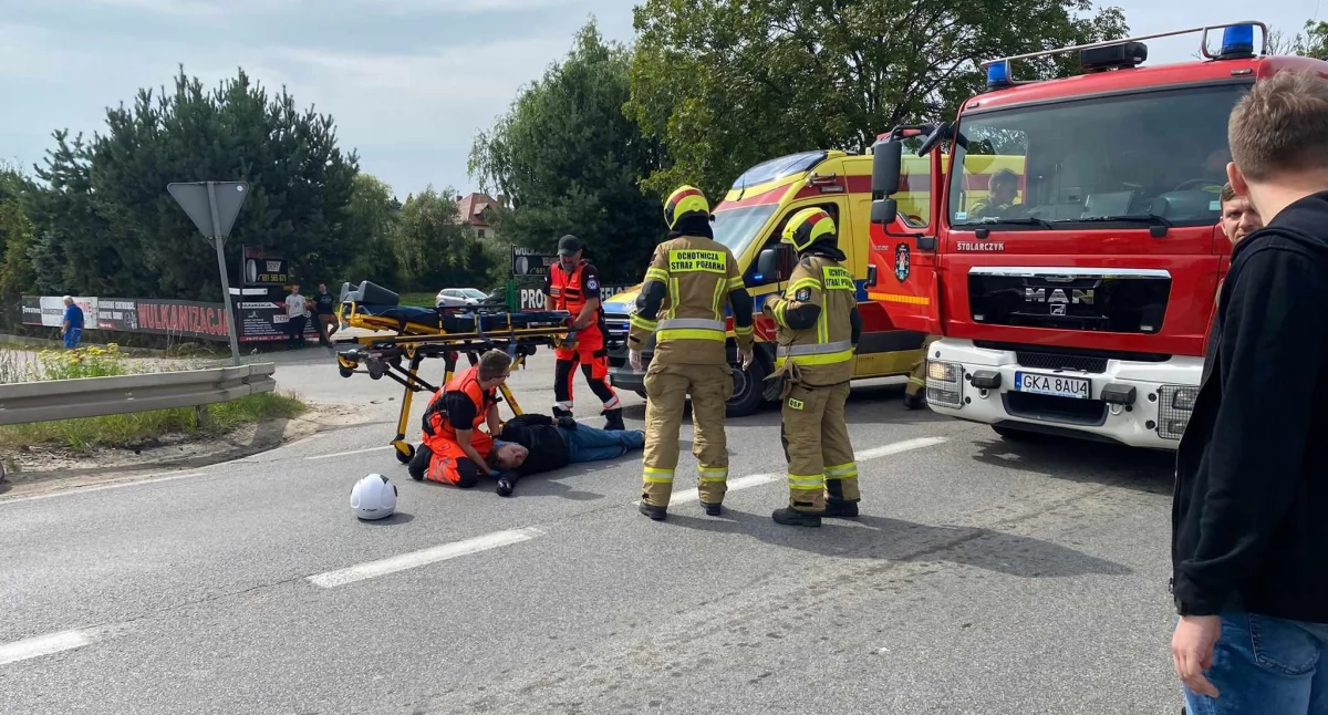 Zderzenie motocyklu z osobówką w Żukowie na ul. Gdańskiej