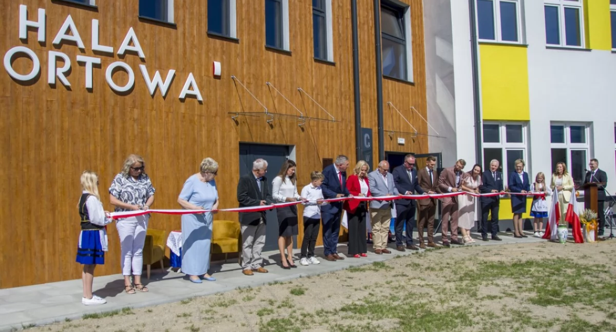 Uroczyste otwarcie hali sportowej w Brodnicy Górnej