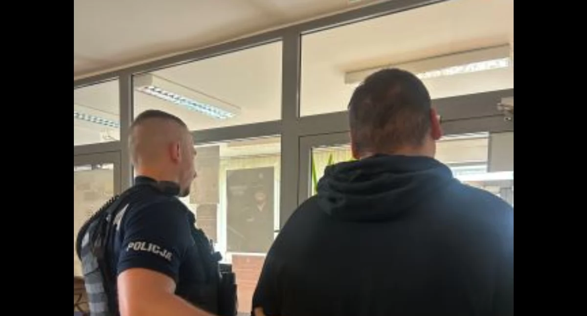 Funkcjonariusze zatrzymali trzy poszukiwane osoby
