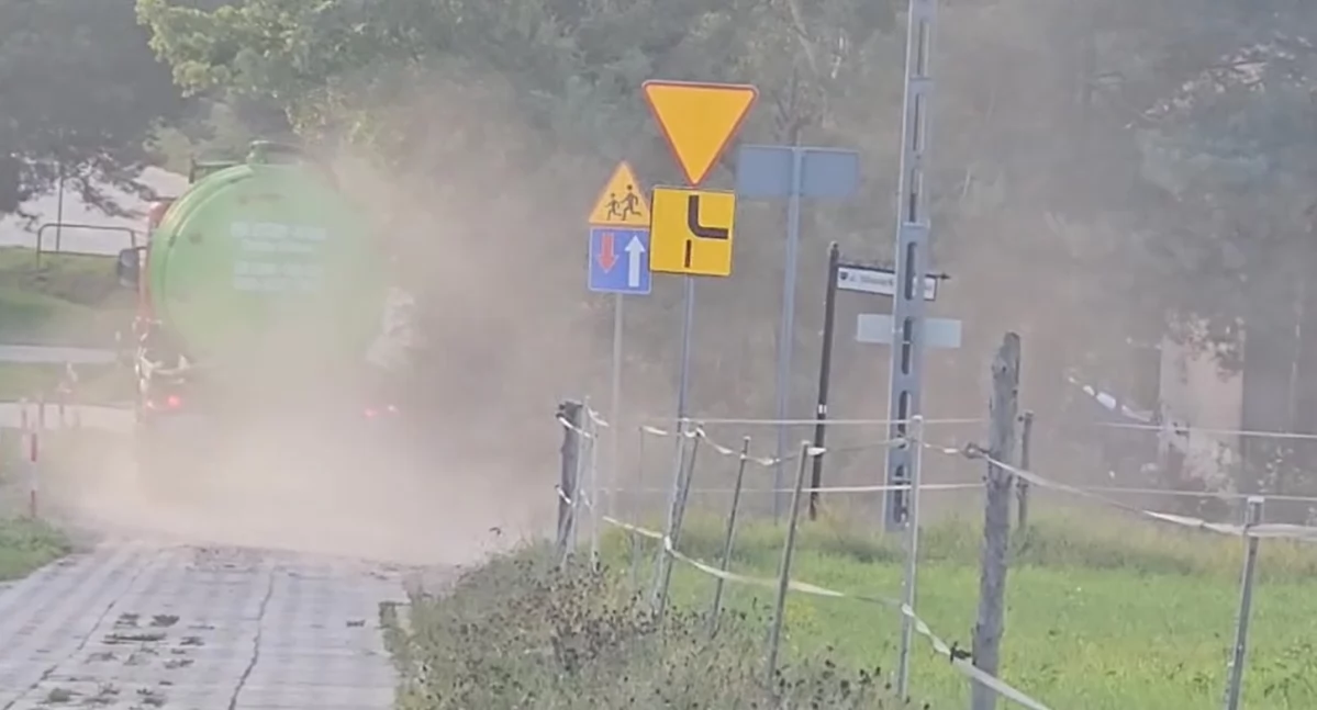 Mają dość szambiarek. Ponad 300 kursów dziennie. Mieszkańcy Żukowa protestują!