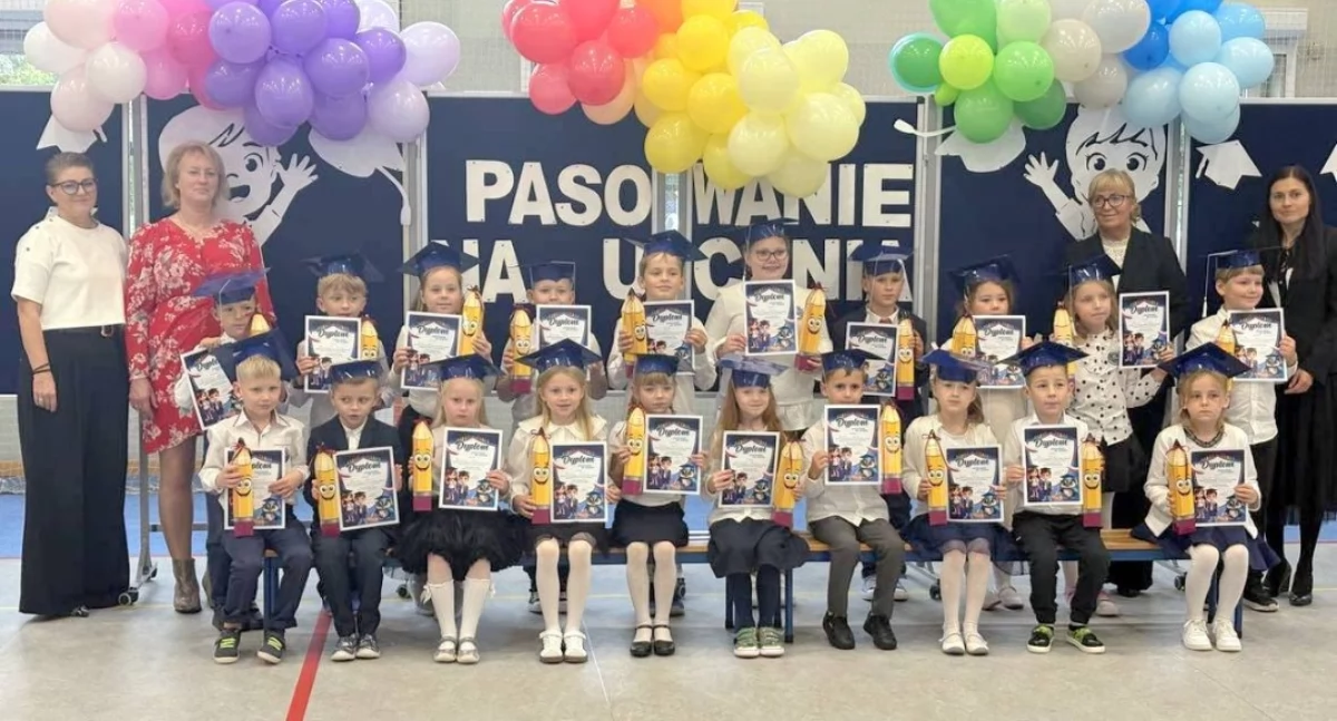 Pierwszoklasiści z Żukowa złożyli uroczyste ślubowania