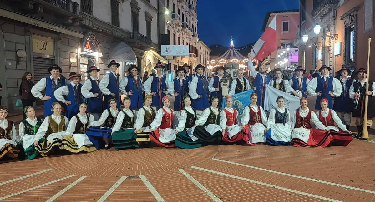 Zespoły z Sierakowic reprezentowały Kaszuby na scenie we Włoszech
