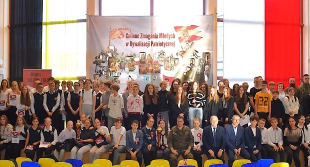 Sierakowice. Patriotyczne zmagania uczniów w IV gminnym konkursie historycznym „Mamy Niepodległą”
