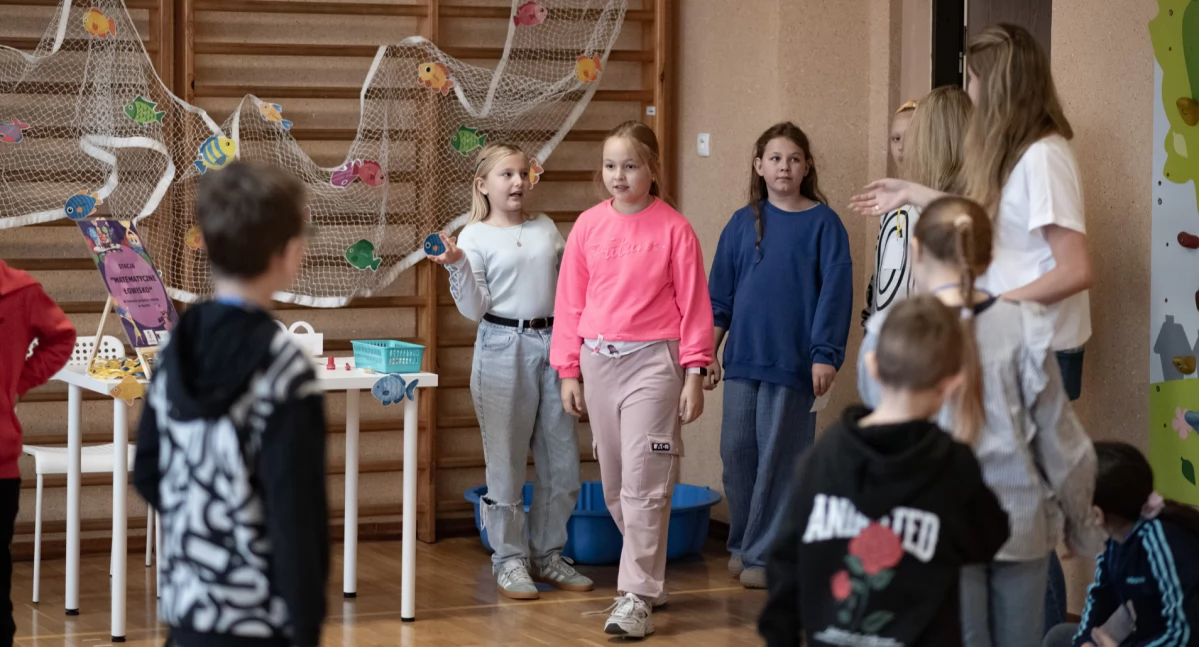 Szkoła w ruchu! SP nr 1 w Kartuzach stawia na naukę przez zabawę