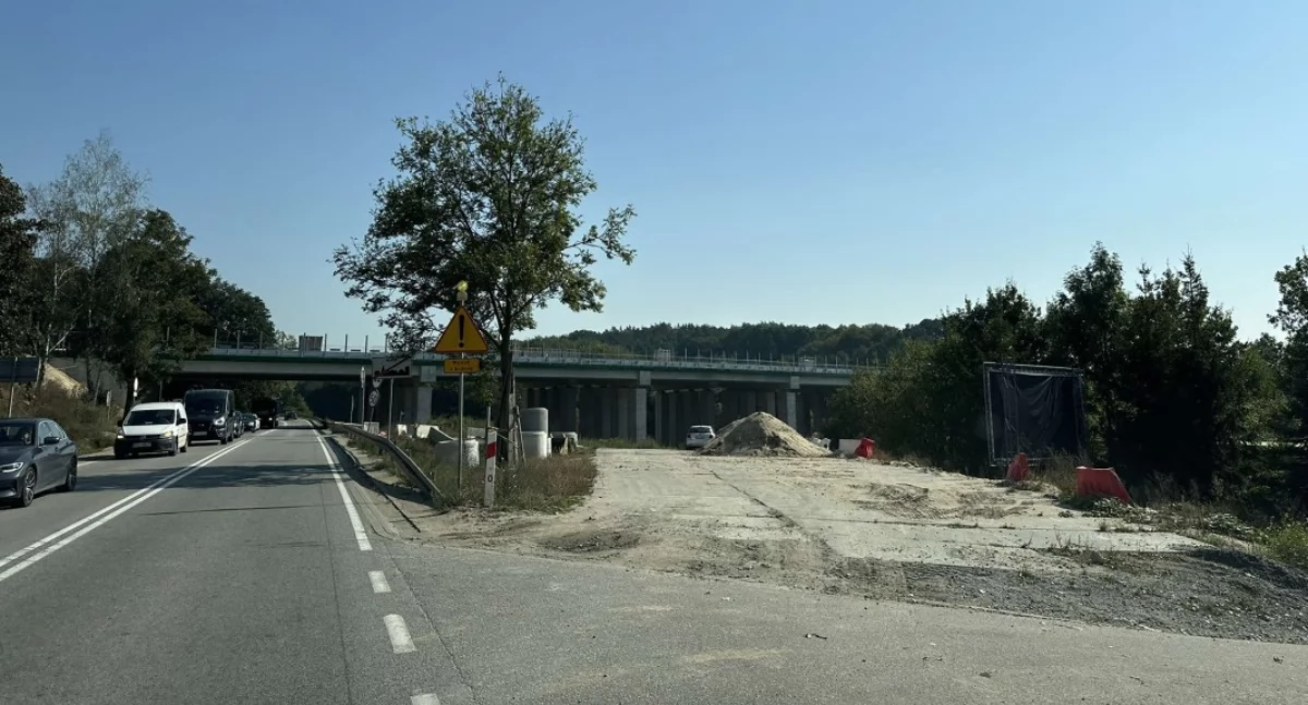 Utrudnienia w ruchu na ul. Gdańskiej w Żukowie. Budowa Obwodnicy Metropolitalnej Trójmiasta