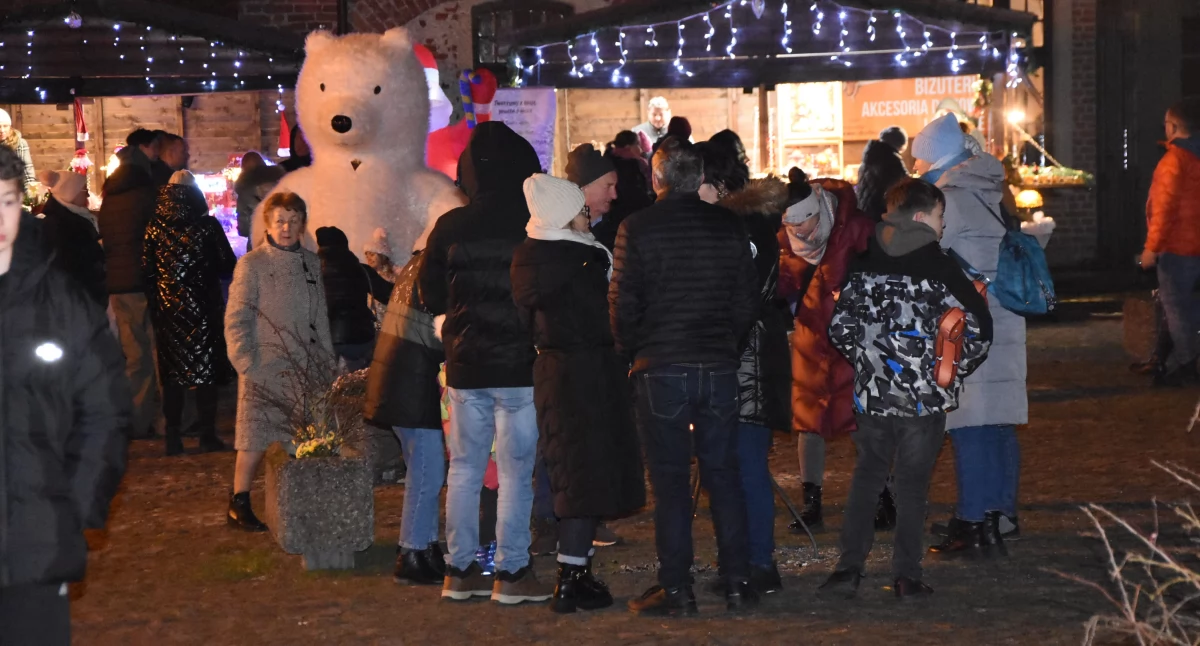 Świąteczna magia w Żukowie. Inauguracja jarmarku bożonarodzeniowego