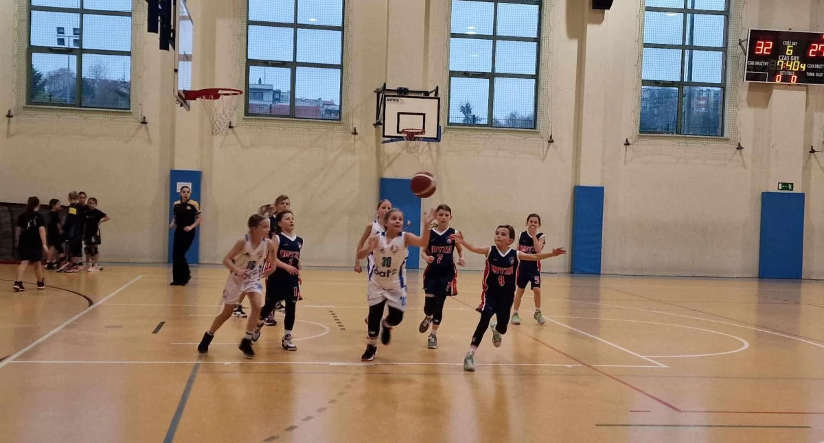 Pierwsze kroki drużyny Karoliny Brylowskiej w lidze U11K