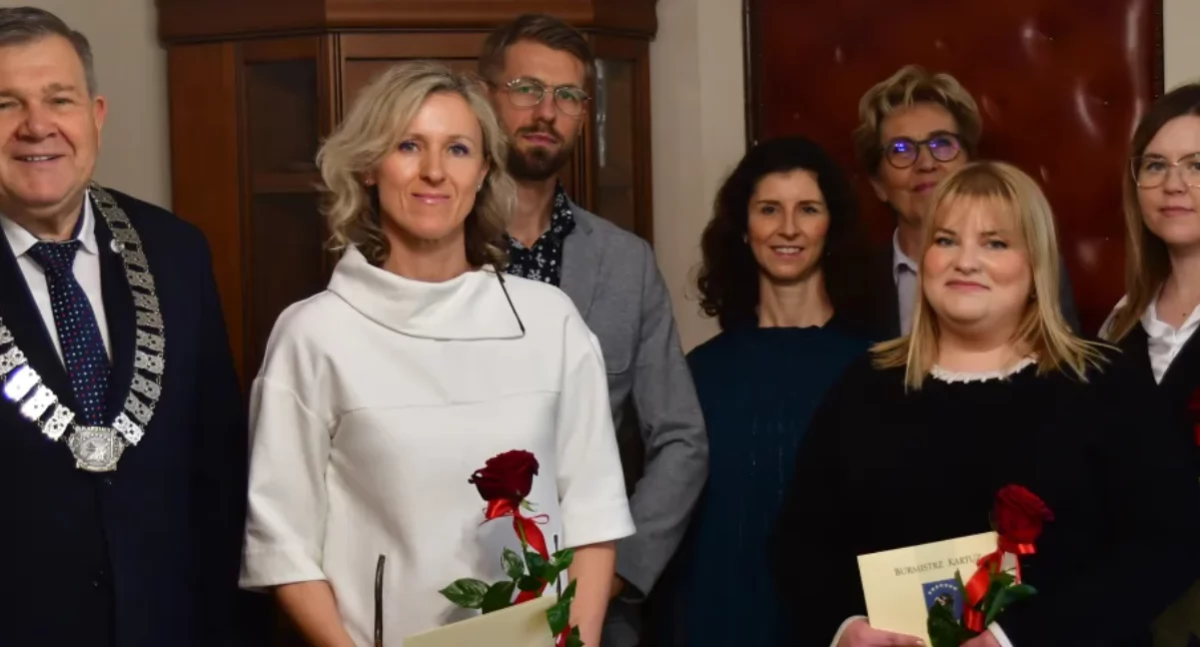 Burmistrz Kartuz wręczył akty mianowania kolejnym nauczycielom
