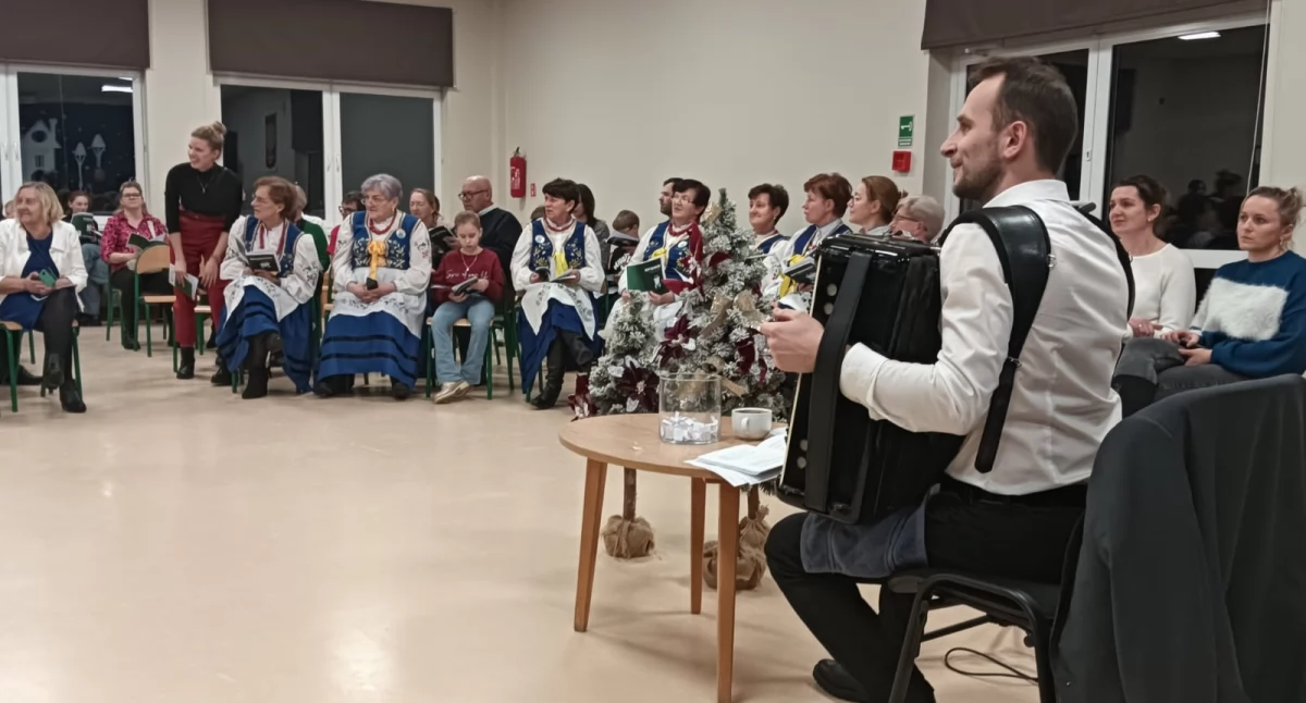 Kamienica Szlachecka. II Maraton Kolęd i Pastorałek Polskich i Kaszubskich