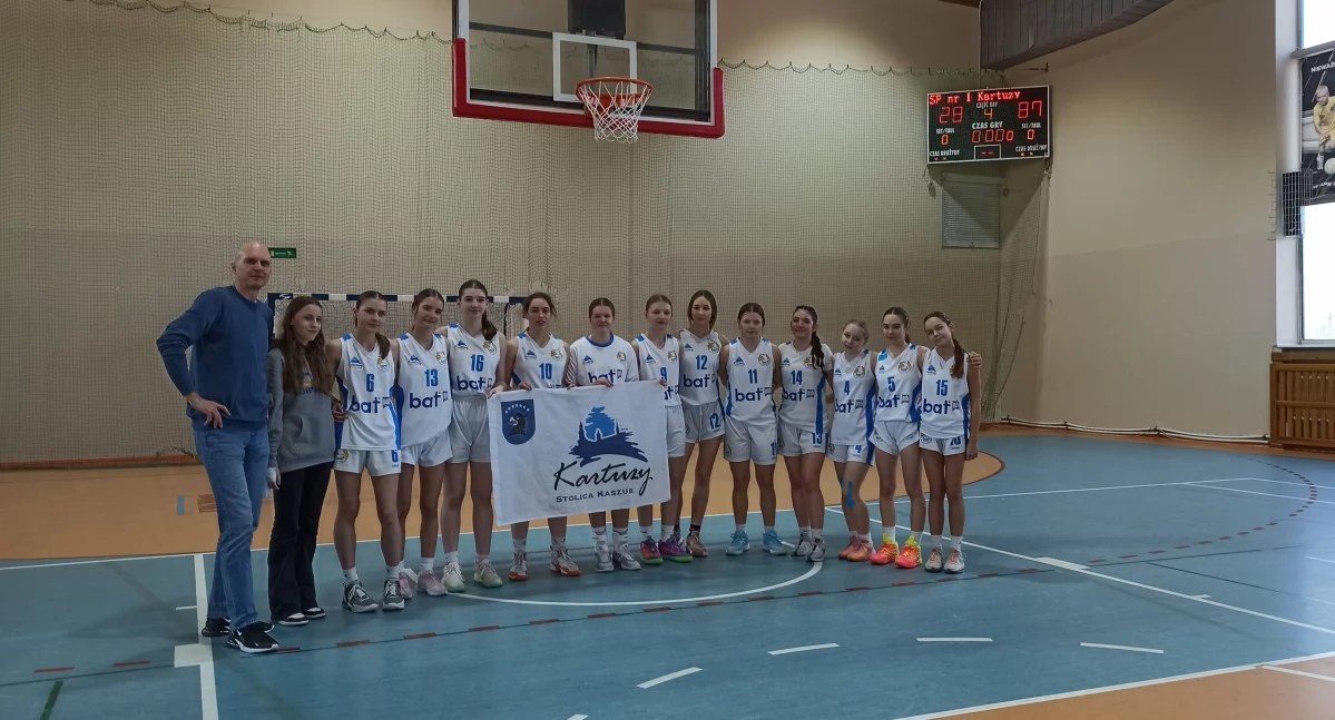 Zwycięska passa kartuskich koszykarek. Udane mecze i awans