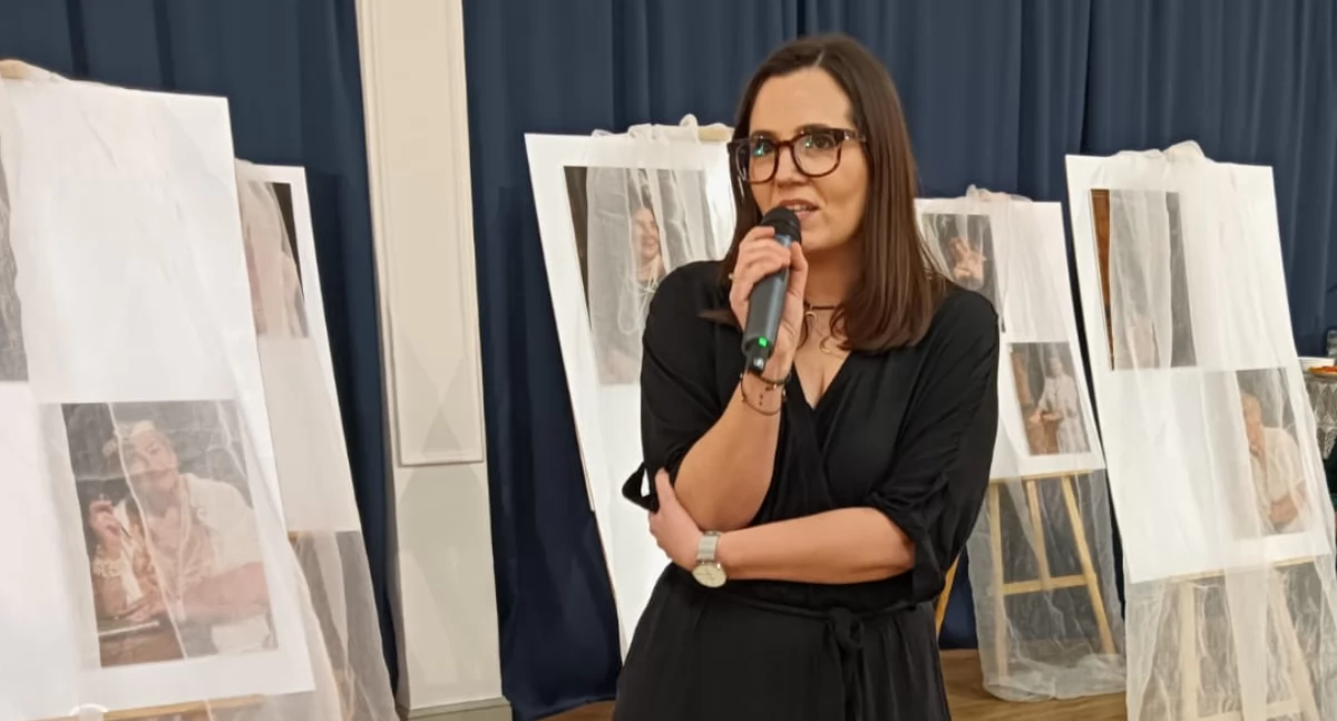 Piękni, radośni, eleganccy – wernisaż fotografii  Magdaleny Damps