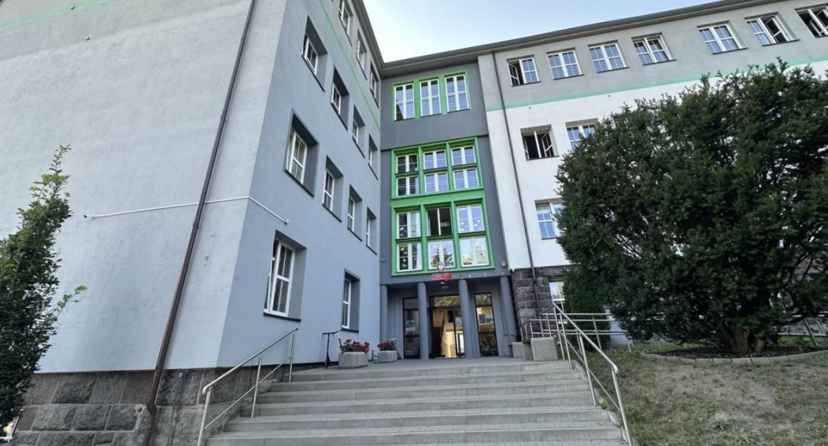 Nowy plac zabaw w Żukowie – podpisano umowę na realizację projektu