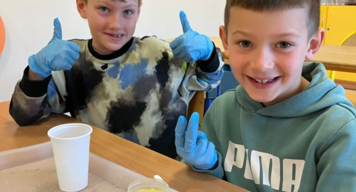 Eksperymenty, nauka i kaszubskie tradycje. Young Navigators w SP1 w Baninie
