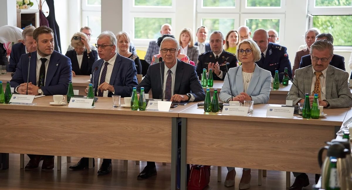 XI sesja Rady Powiatu Kartuskiego - sprawdź program