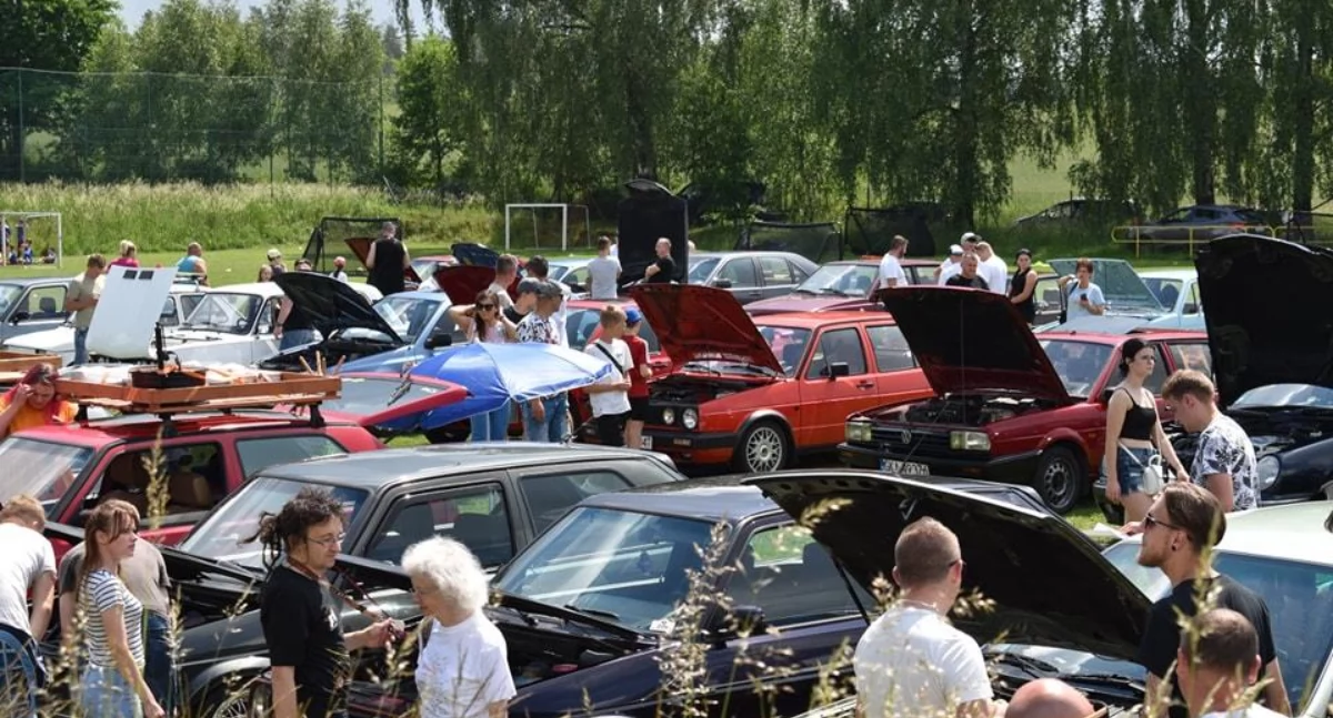 II Gowidliński Zlot Pojazdów Klasycznych - motoryzacyjna podróż w czasie