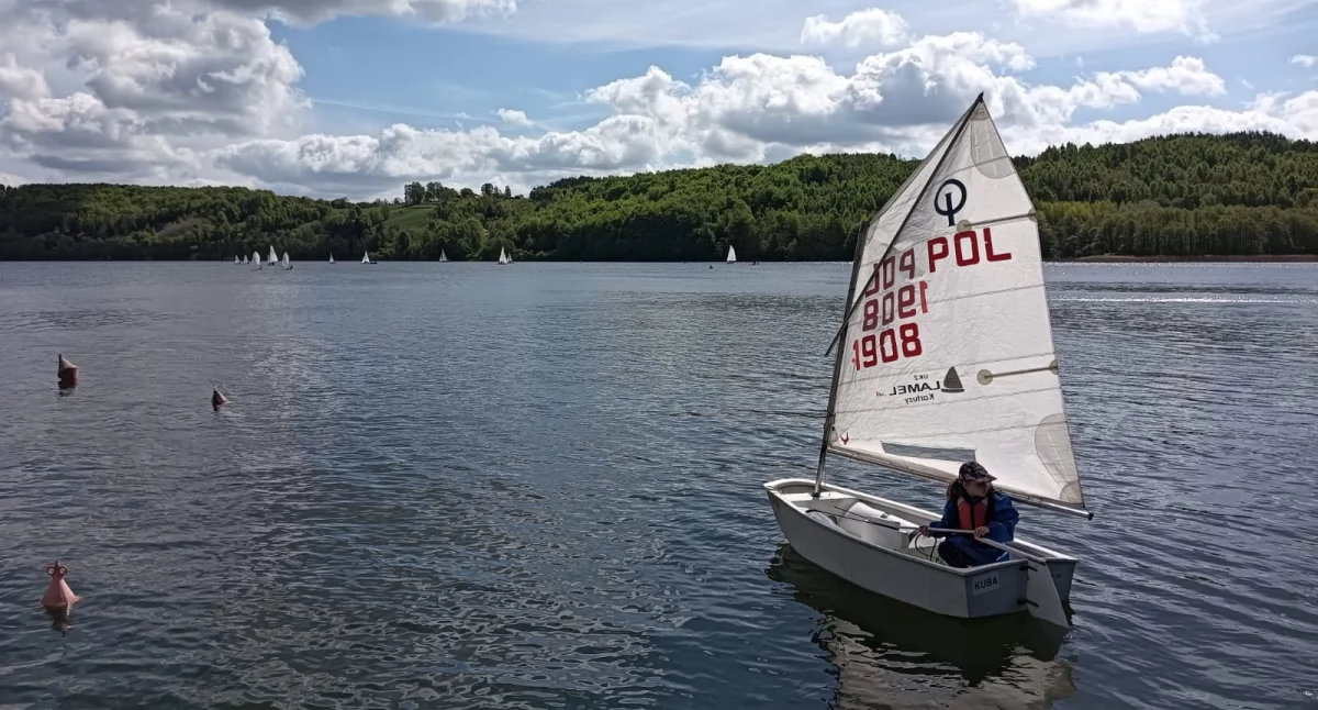 Złota Góra. Wiatr w żagle! Regaty na otwarcie sezonu żeglarskiego