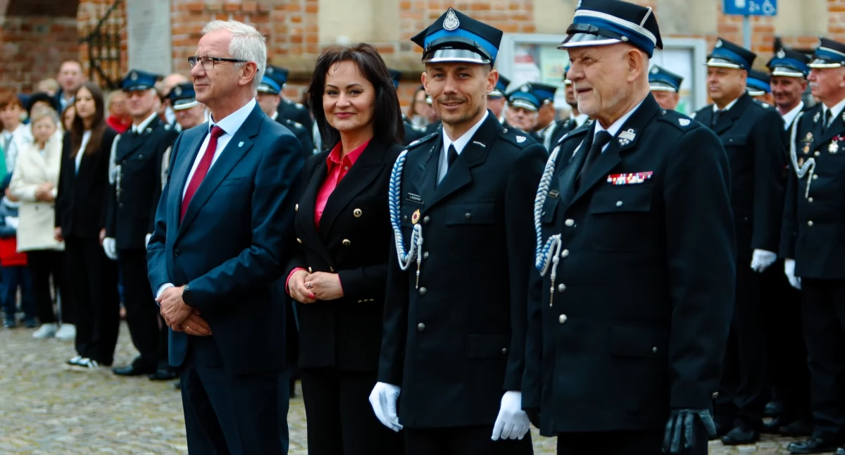 Dzień Strażaka w Żukowie. Wzruszające uroczystości i hołd dla zmarłych druhów