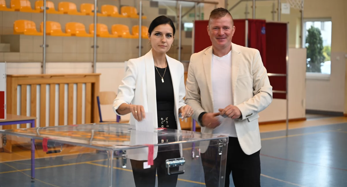 Głosowanie zakończone - trwa liczenie głosów