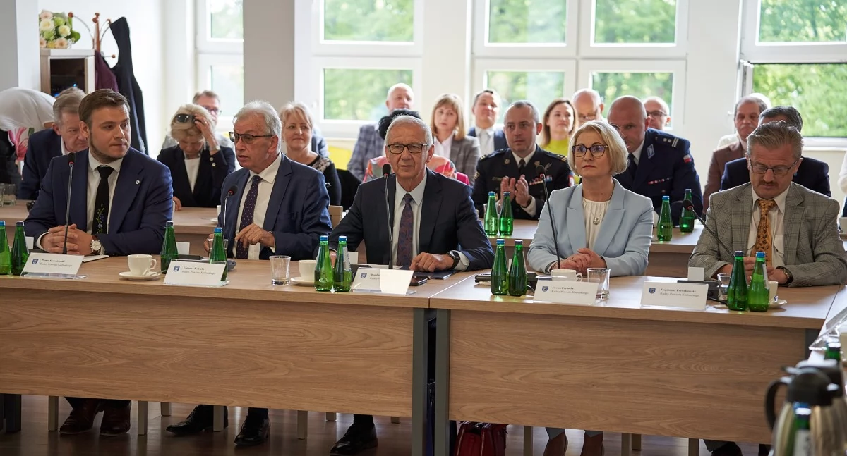 XII sesja Rady Powiatu Kartuskiego - sprawdź program