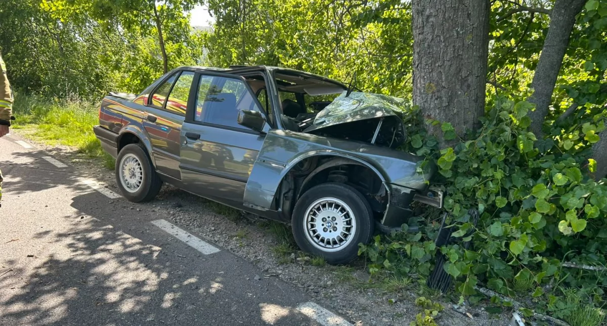 Niebezpieczna niedziela na drogach - dwa wypadki i cztery kolizje