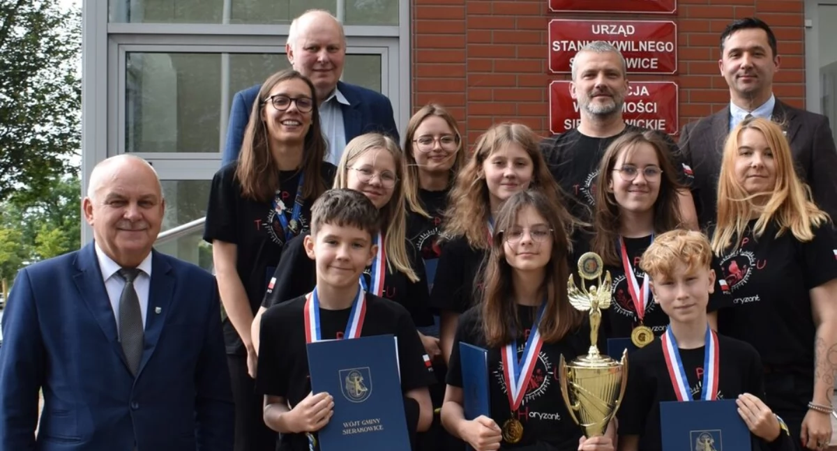 Uczniowie z Sierakowic podbili USA! Mistrzostwo Świata w Odysei Umysłu 2025