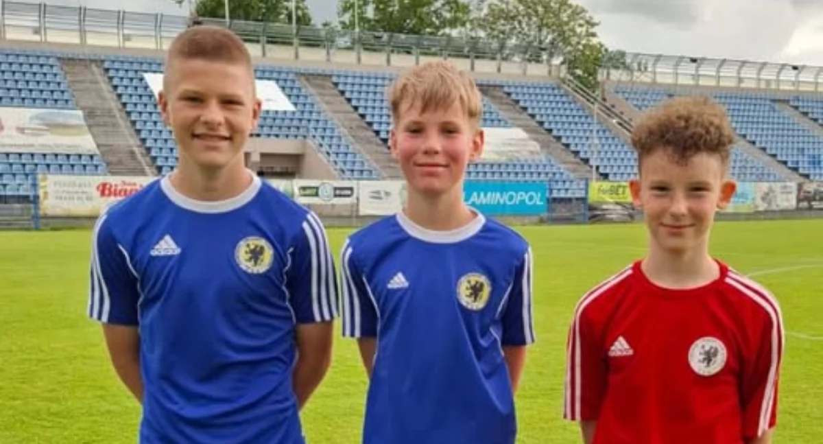 Adrian, Radziu i Filip z APK Jedynka Kartuzy w kadrze Pomorskiego ZPN