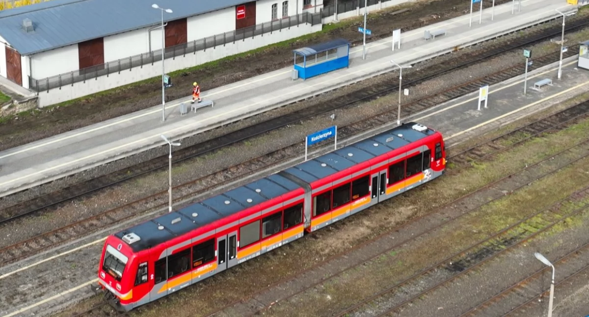 Modernizacja linii kolejowej 201 wchodzi w nową fazę! Tu będą utrudnienia w ruchu!