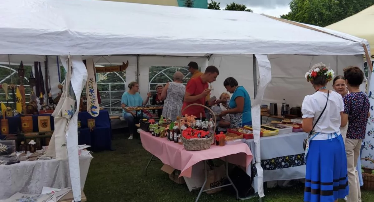 Festiwal Nalewek Kaszubskich - letnia uczta smaków w kartuskim muzeum