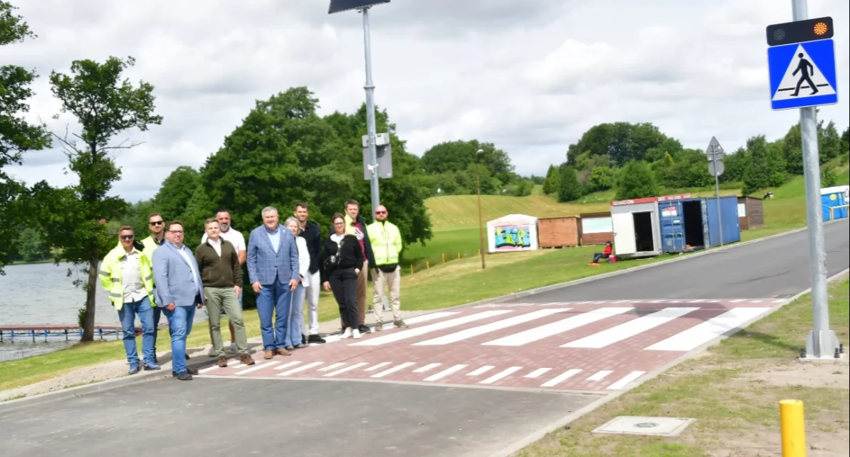 Nowa droga nad Jezioro Białe w Grzybnie już otwarta