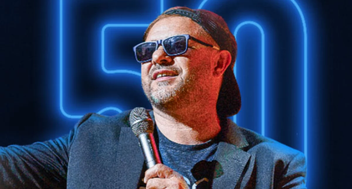 „50 i co?” – Tomasz Karolak z muzycznym stand-upem na scenie Kartuskiego Centrum Kultury