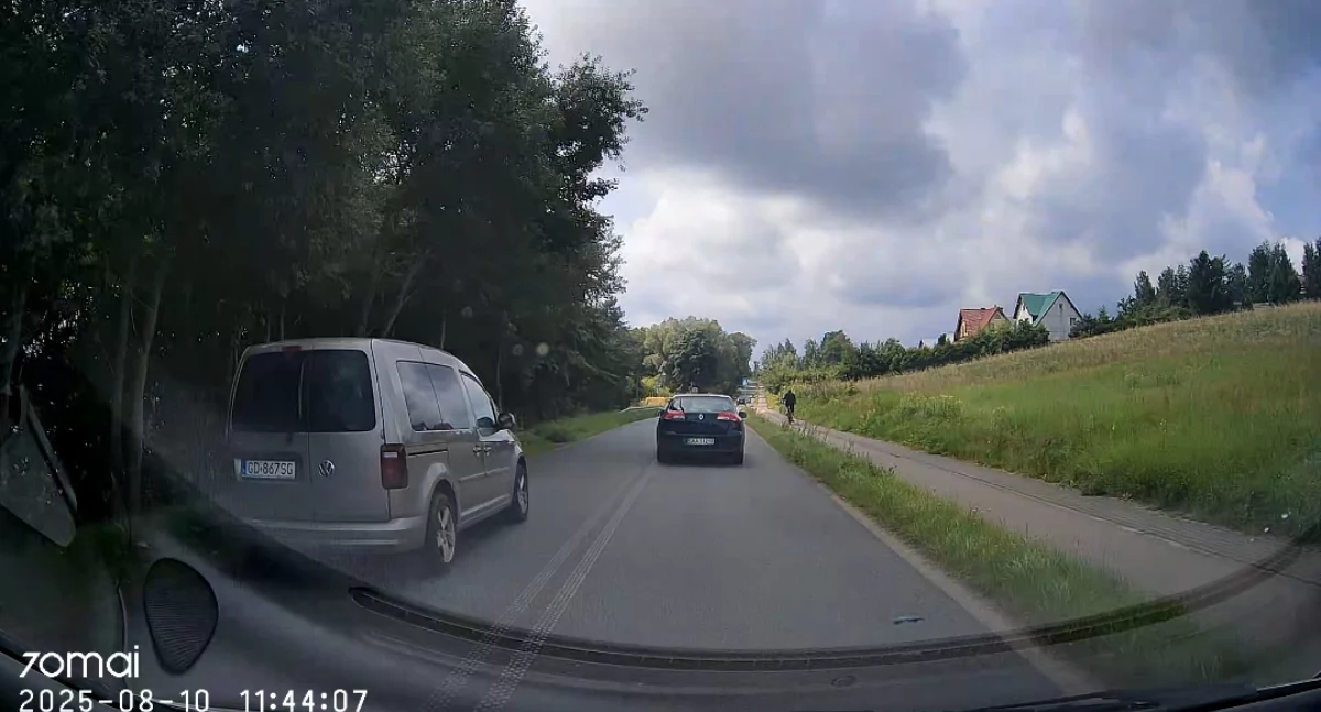 Piracki rajd przez Gowidlino. Kierowca stwarzał śmiertelne zagrożenie
