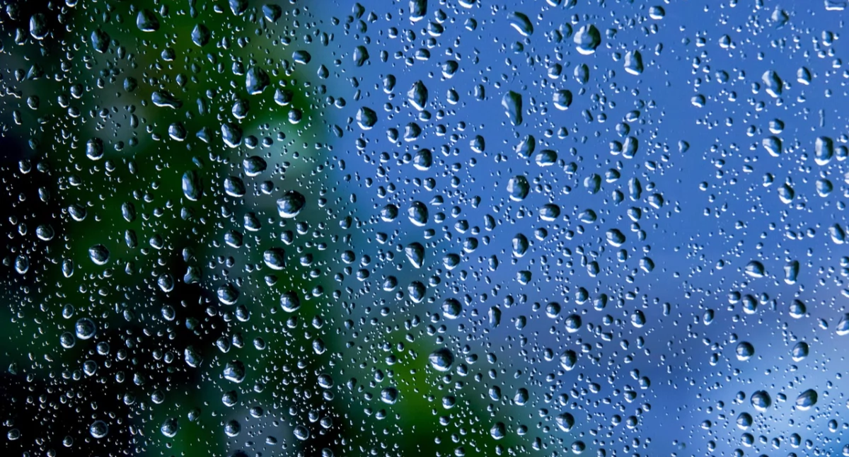 Alert pogodowy dla powiatu kartuskiego. Możliwe burze, silny wiatr i grad
