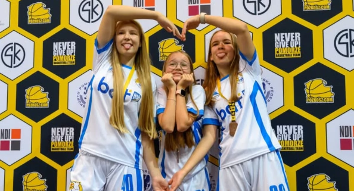 Koszykarki z Kartuz w czołówce Pomorza. Sukcesy UKS Bat w sezonie 2024/2025