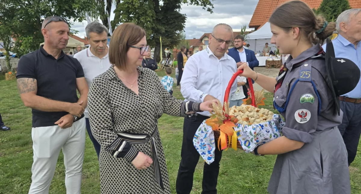 Dożynki w Kiełpinie w obiektywie Artura Sochy [FILM]