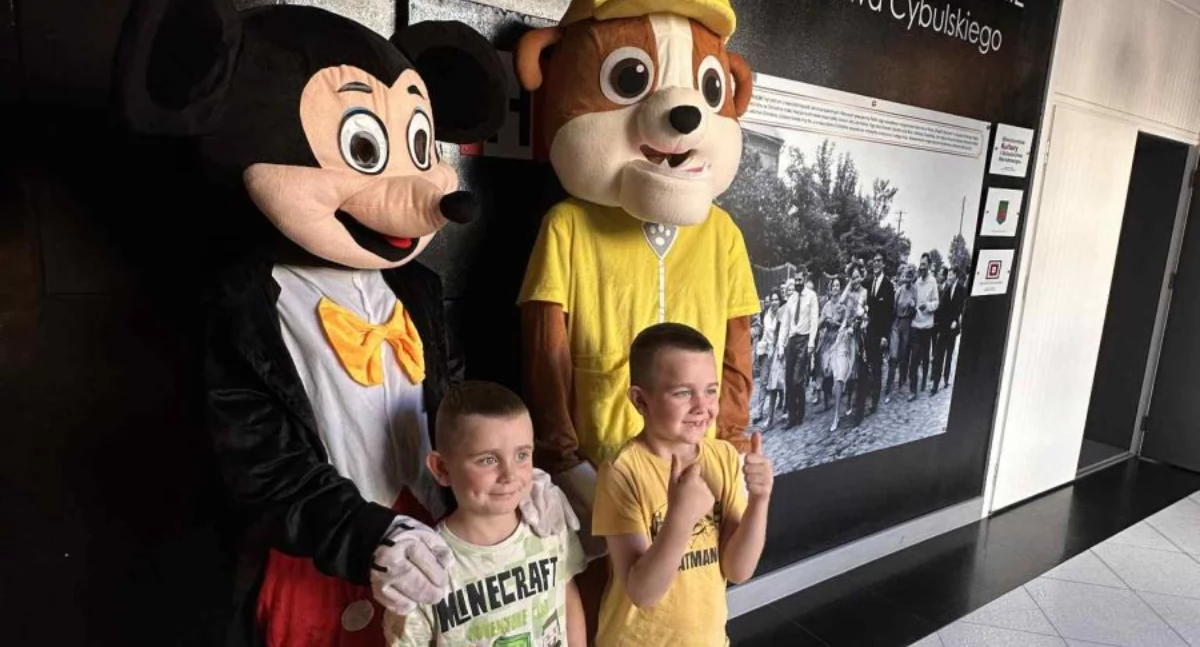 Bajkowa kraina w Kinie za Rogiem w Chmielnie. Dzieci świętowały dzień postaci z bajek