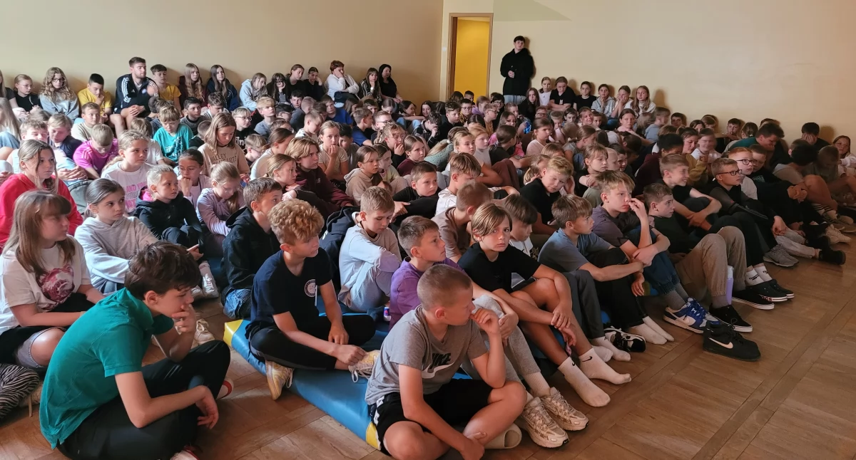 Przodkowo: młodzież poznaje losy więźniów niemieckiego obozu koncentracyjnego
