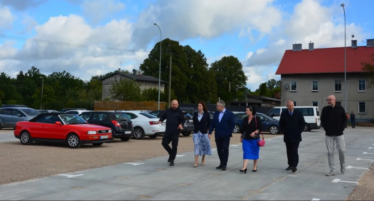 Nowy parking przy stacji Żukowo Zachodnie już otwarty