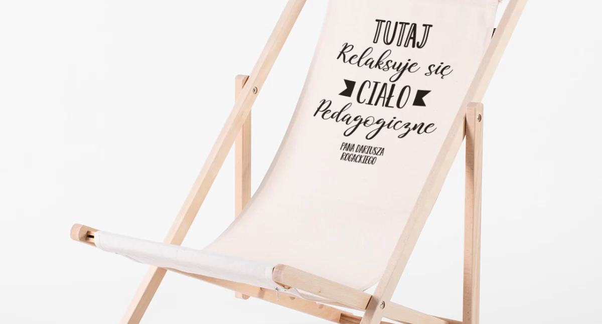 Prezent na Dzień Nauczyciela – zaskocz nauczyciela oryginalnym upominkiem